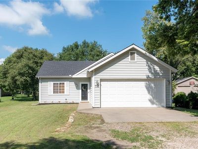 714 S Pine St, Ottawa, KS, 66067