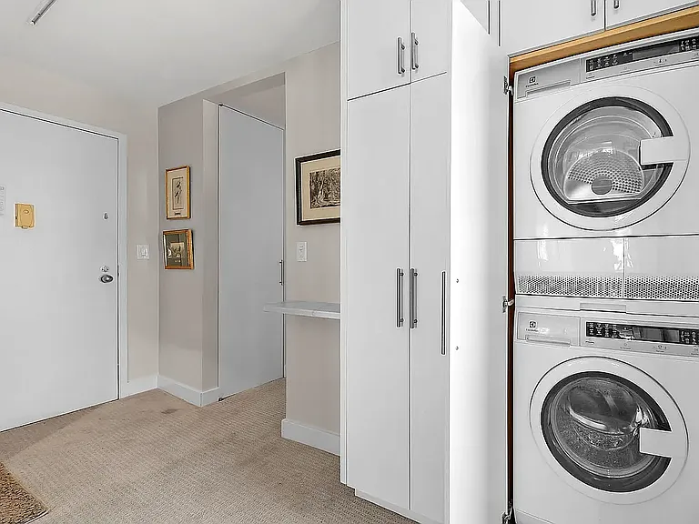 1 Irving Pl #G26D — Photo 17