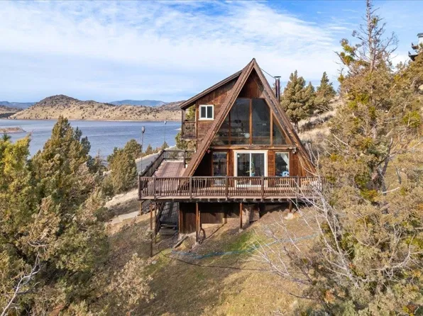 4941 Rainbow Dr, Weed, CA 96094