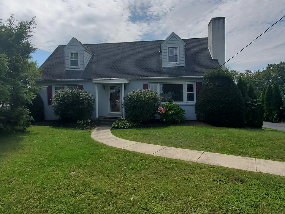 1740 Swamp Pike