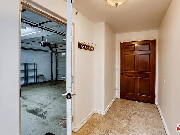 5th image of 4328 Gentry Ave APT 4