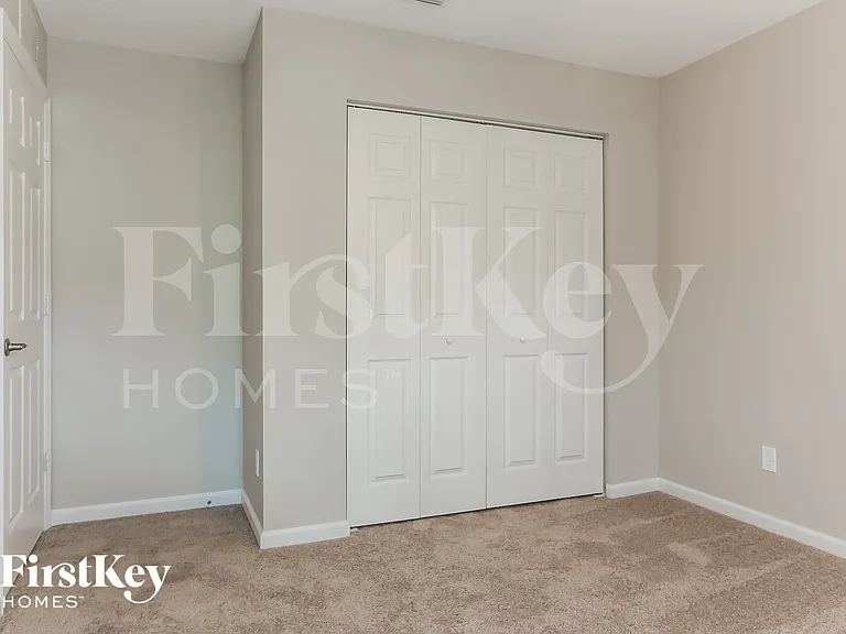 729 SW Estate Ave — Photo 12