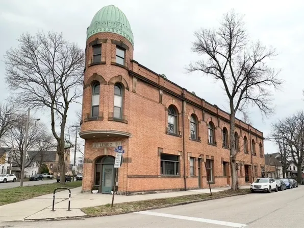 2337 W 11th St APT 6, Cleveland, OH 44113