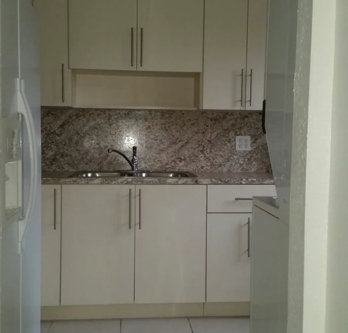 3 bed, 1480 sqft, $2,700 — Photo 1