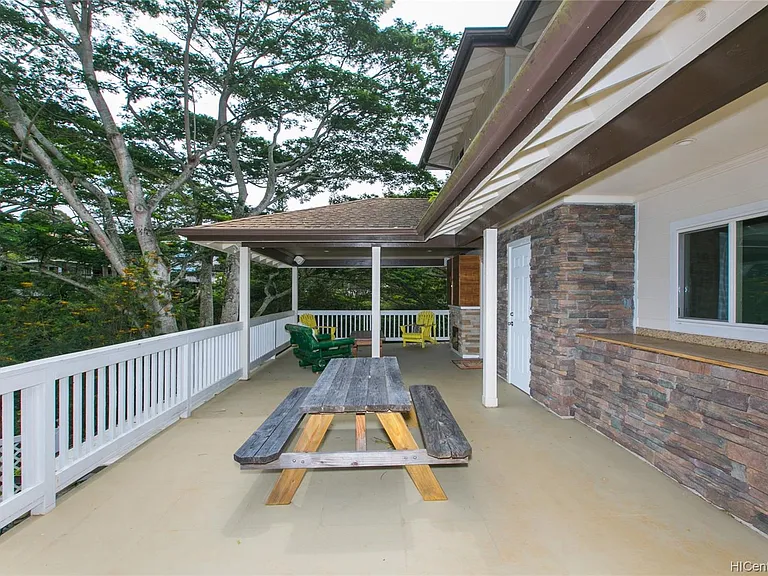 99-1383 Aiea Heights Dr — Photo 17