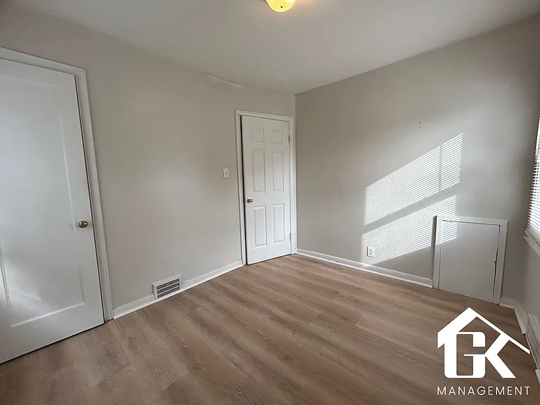 5915 Farmbrook St — Photo 23
