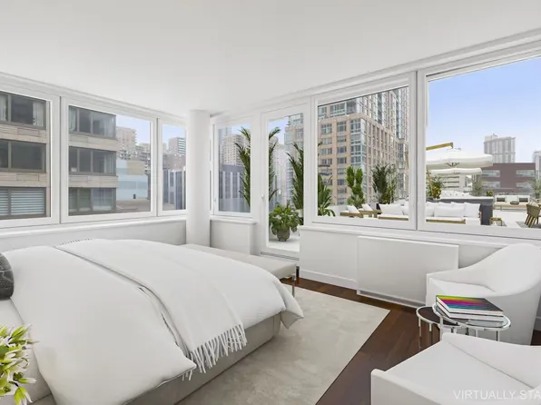 80 Riverside Boulevard image 3 of 7