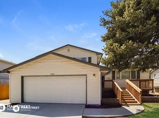 1045 Sable Blvd, Aurora, CO 80011