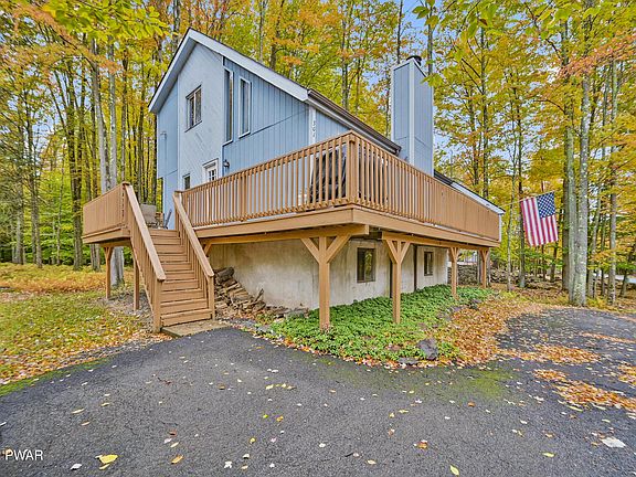 3rd image of 231 Parkwood Dr