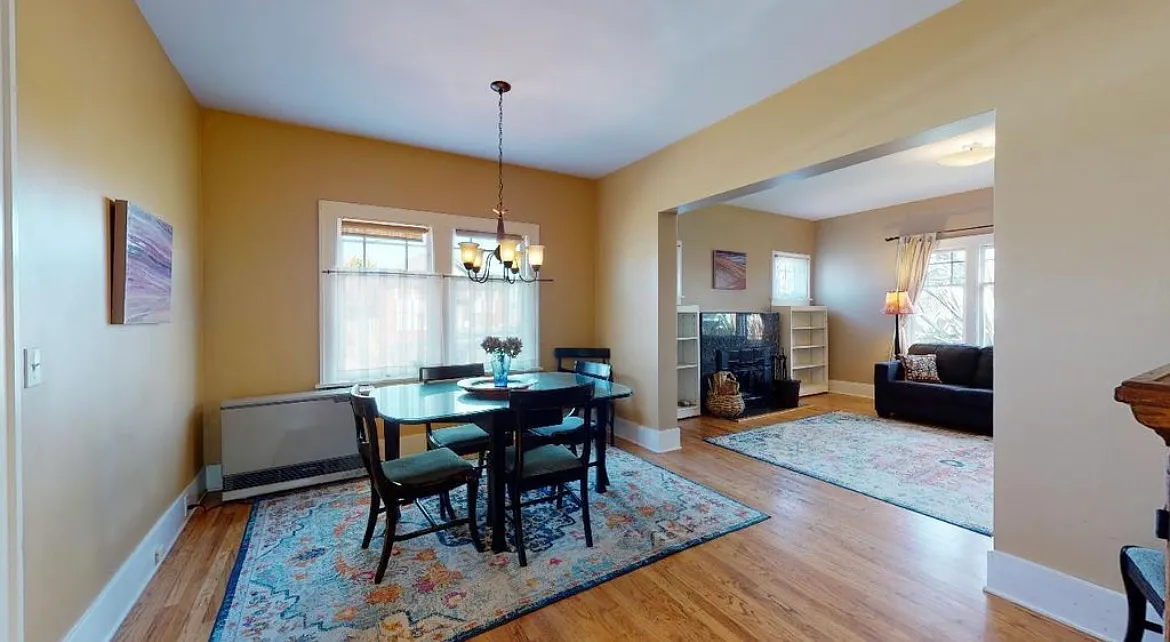 2 bed, 1.5 bath, 1230 sqft, $2,000 — Photo 3