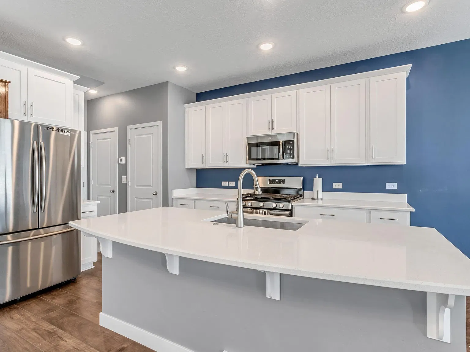 3 bed, 2.5 bath, 2486 sqft, $600 — Photo 3