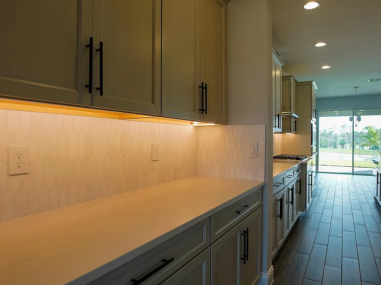12182 Eastmoor Dr — Photo 22