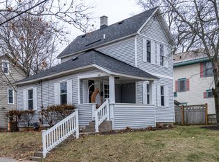 656 Gladstone Ave SE, East Grand Rapids, MI 49506