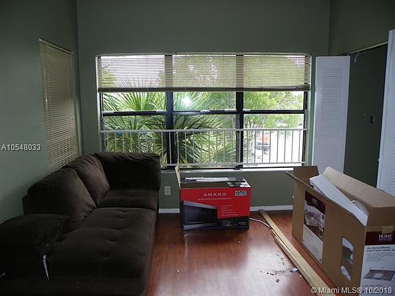 4th image of 2906 S University Dr APT 10301