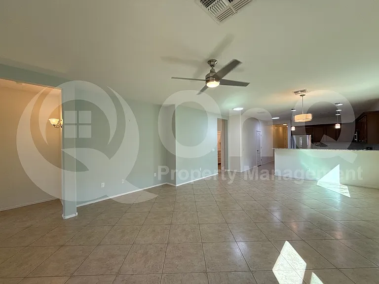 12075 N Golden Mirror Dr — Photo 4
