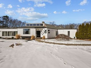 48 Garrett Rd, North Attleboro, MA 02760