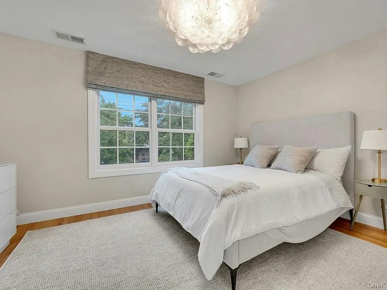 142 Brook St #B — Photo 18