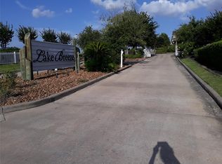 10889 S Lake Mist Ln, Willis, TX 77318