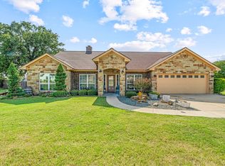 112 Blue Ribbon Ln, Stephenville, TX 76401