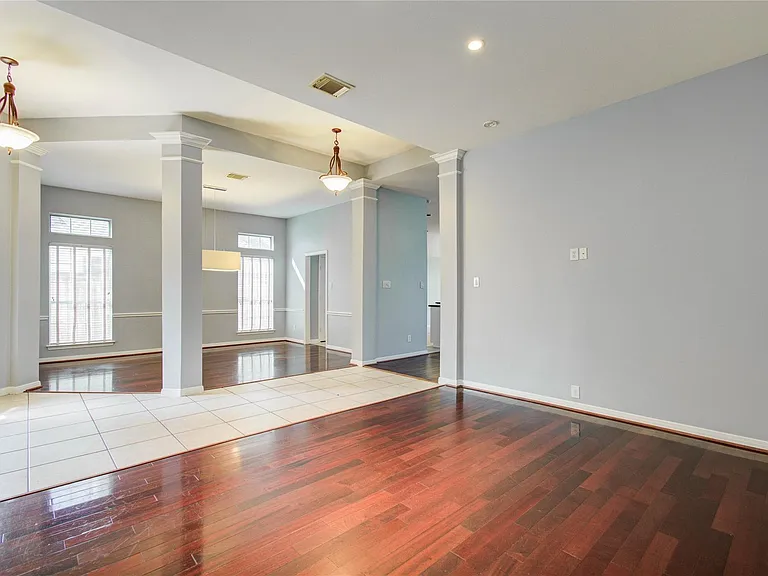 14731 Raven Hollow Ln — Photo 29