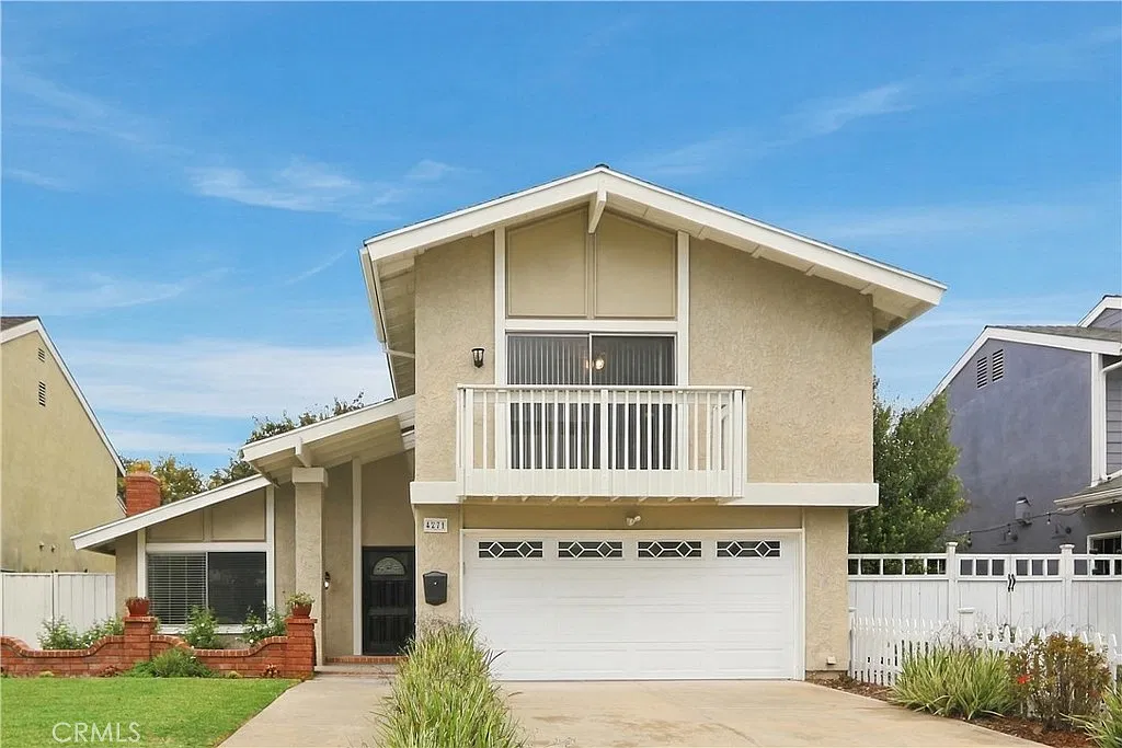 4 bed, 2.5 bath, 1717 sqft, $5,500 — Photo 1