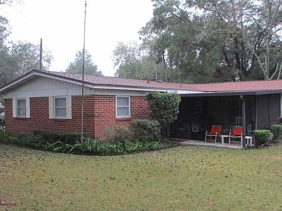 5th image of 335 Blairmore Ct