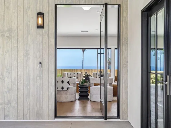6662 Avenida La Reina, La Jolla, CA 92037