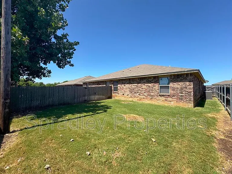 1571 Brady Way — Photo 14