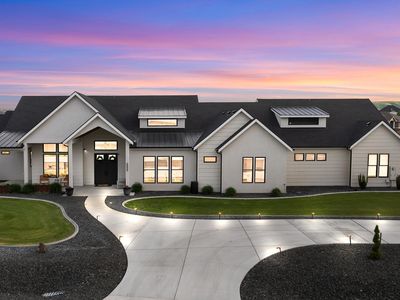 12030 S Steeplechase Dr, Kennewick, WA, 99338