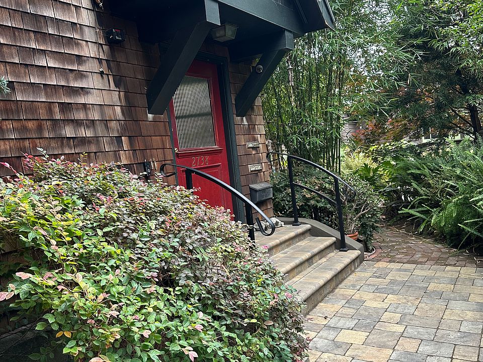 Entrance to 2738 Garber St., Berkeley, CA 94705.