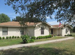 2547 Mari Gail Rd, Beeville, TX 78102