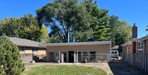 14046 S Calhoun Ave #2 Photo 1