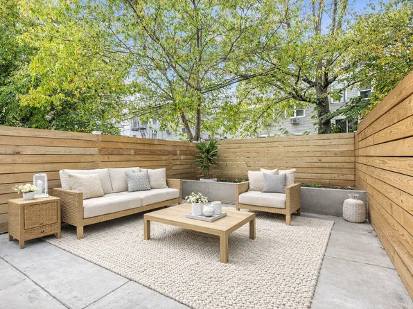 203 Cornelia Street image 1 of 8