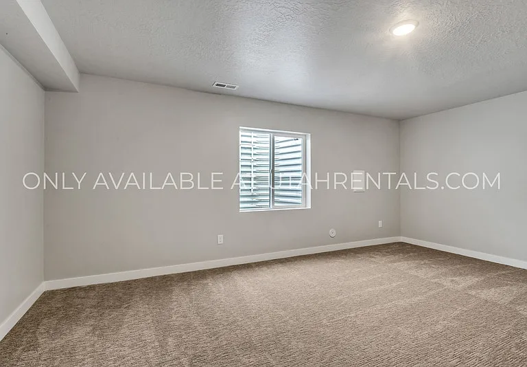 4922 W Northwood Ln — Photo 22