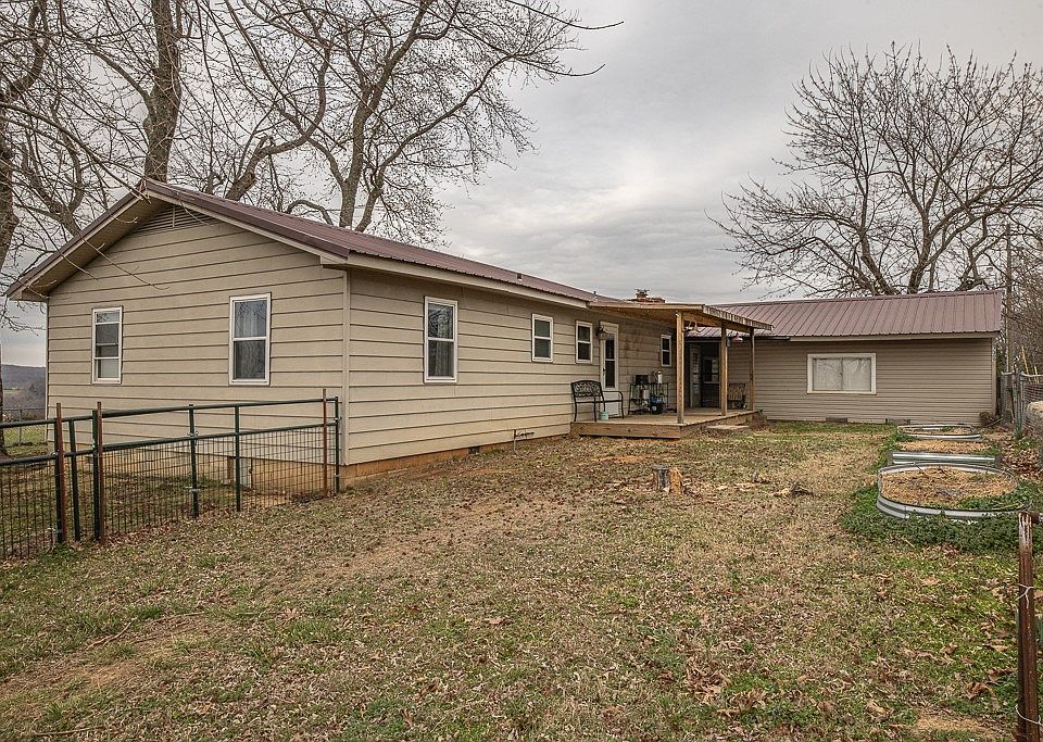 1st image of 17300 Bethlehem Rd