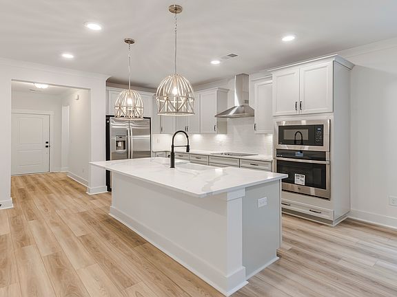 6th image of this home
