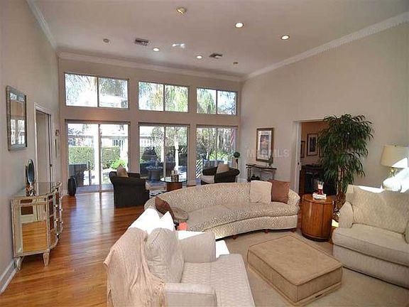 5th image of 2206 Lakeside Dr