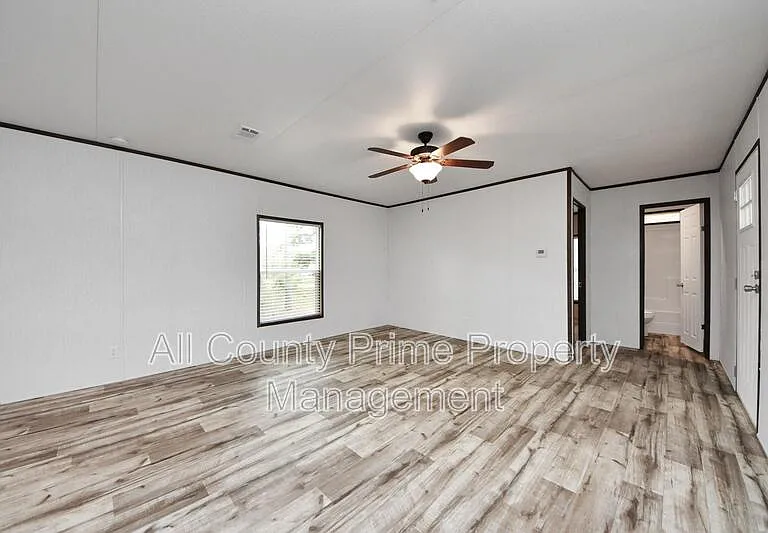 1556 Brown Rd — Photo 13
