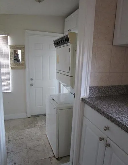 4565 N Ocean Dr — Photo 11