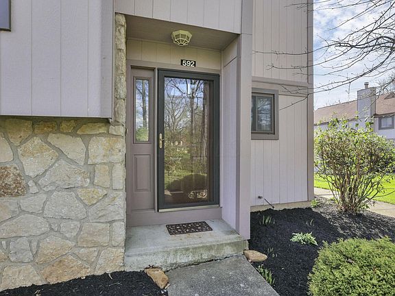 2nd image of 592 Banningway Dr #D