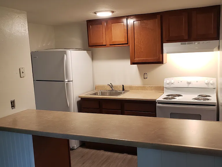 Hampshire Estates Apartments and Self Storage — Photo 19
