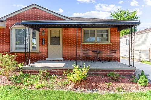 1653 London Ave Photo 1