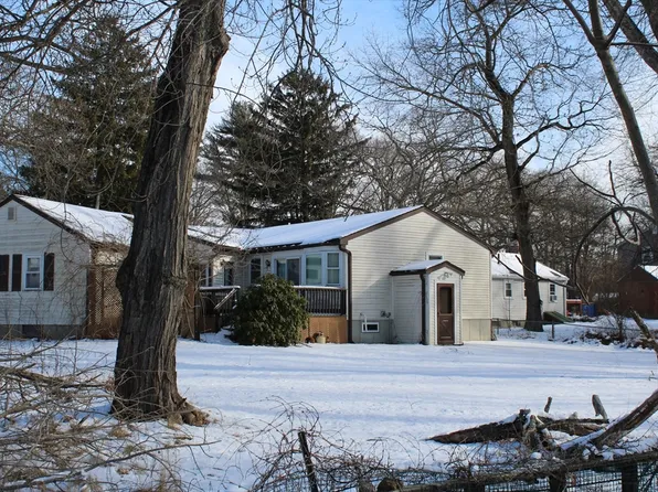 1 Young Ter, Randolph, MA 02368