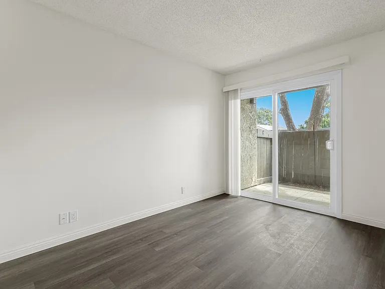 Park Place Apartments — Photo 20