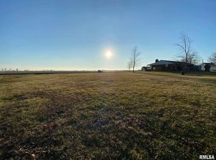 401 SE Main St, Hopedale, IL