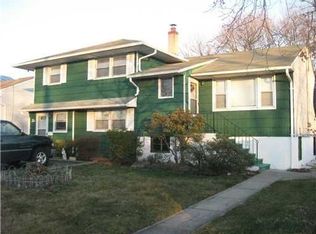 2 Colgan Ave, Carteret, NJ