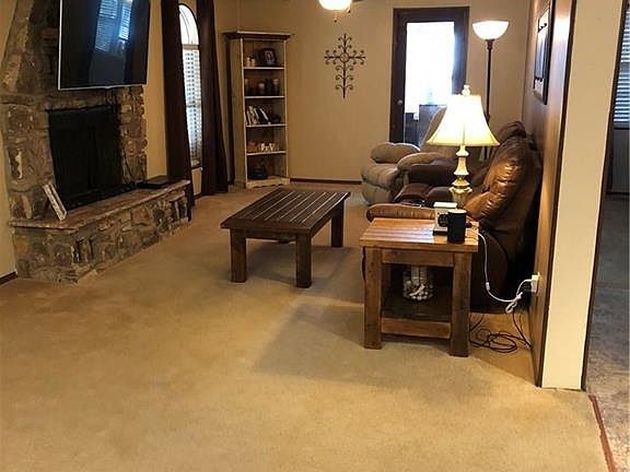 3rd image of 1118 Hidden Cove Trl