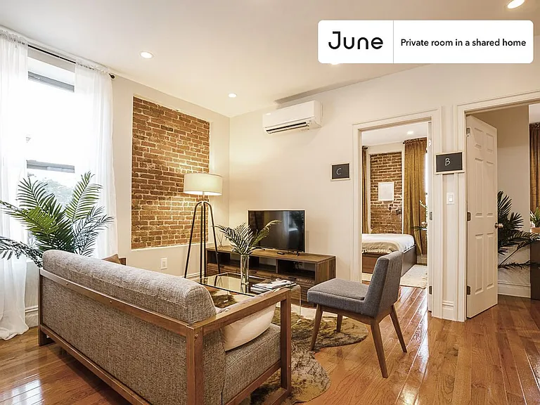 941 Columbus Ave #C — Photo 4