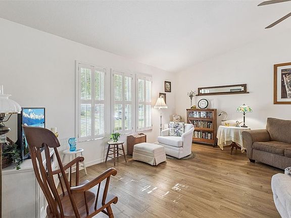2nd image of 27110 Racquet Cir