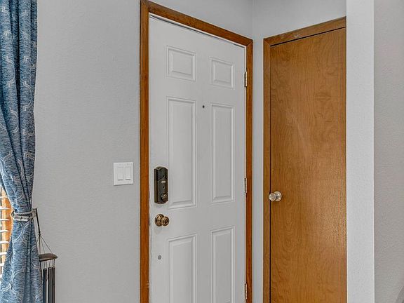 5th image of 2618 W 24th Ter